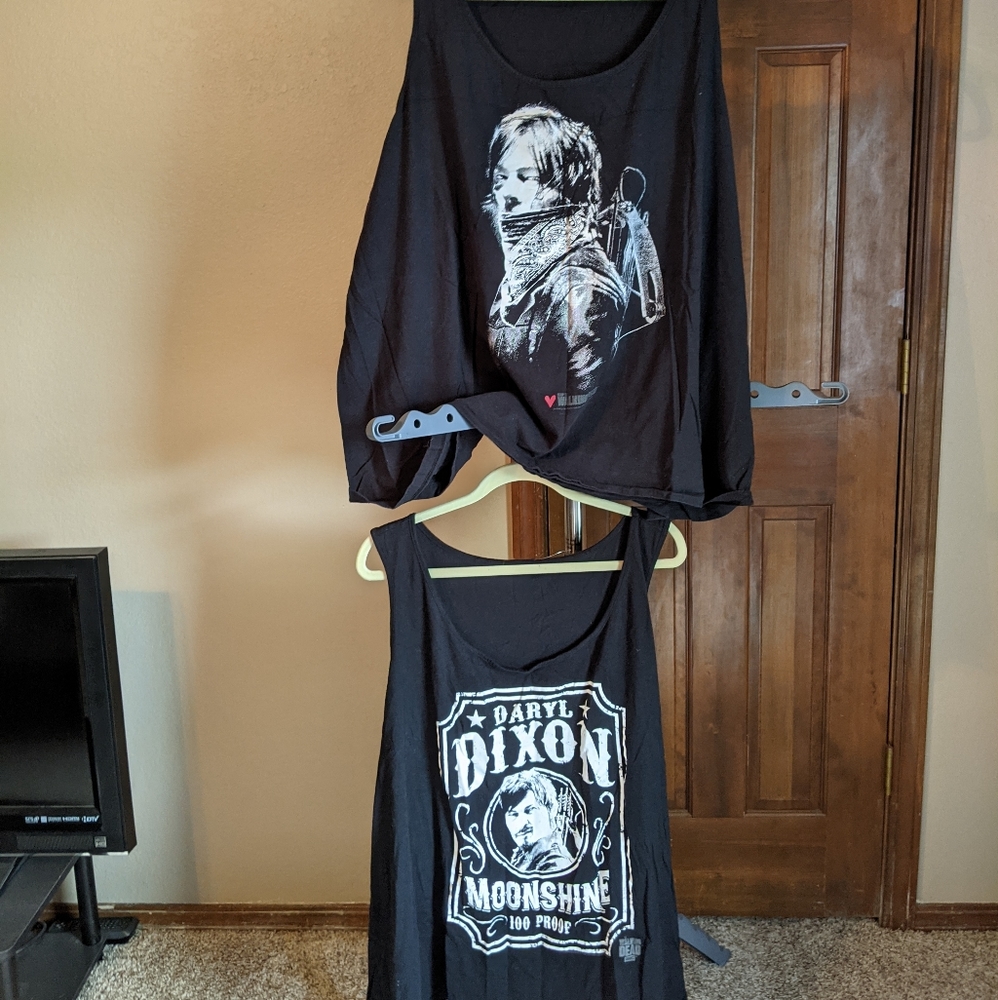 Lot of Two Torrid Walking Dead Tank Top Size 5